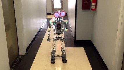 Meccano Meccanoid G15 KS Stops by the Toy Insider Office