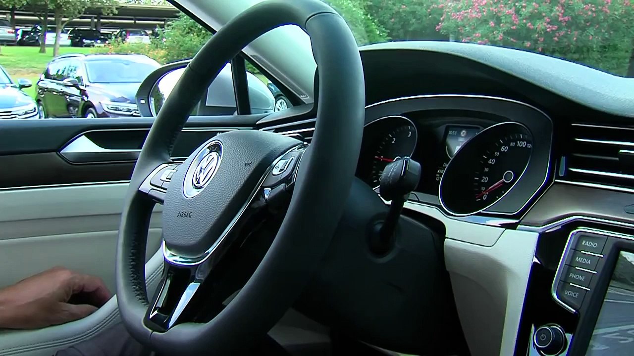 Volkswagen: der neue Passat - Assistenzsysteme [deutsch]