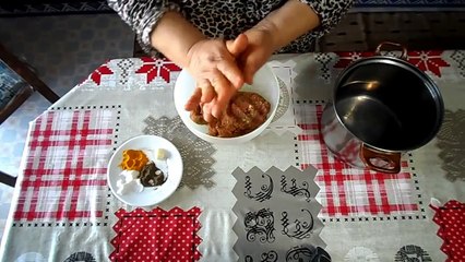 طبق اليوم كعابر لحم Knobs meat dish of the day