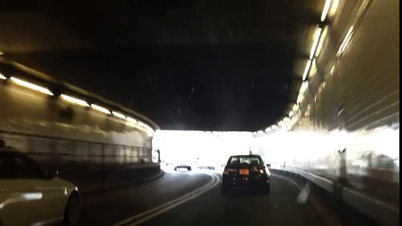 Driving safely through tunnel