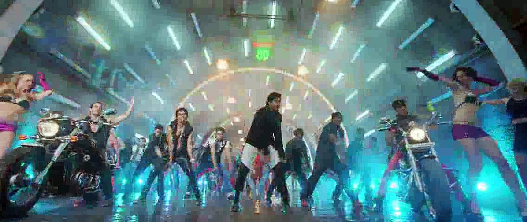 Main Tera Hero---Besharmi Ki Height