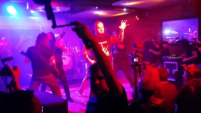 Dimebash 2016 - WALK (Pantera) by Anselmo, Dave Grohl, Robb Flynn