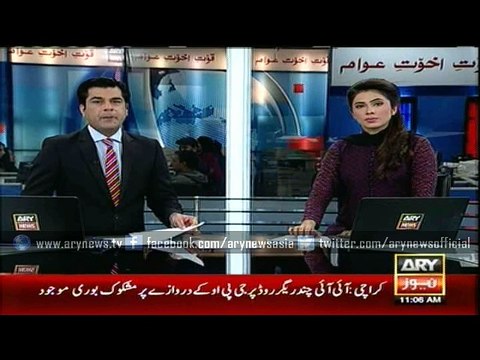 Peshawar: SSP traffic issued chalan for violating traffic rules on Khyber road