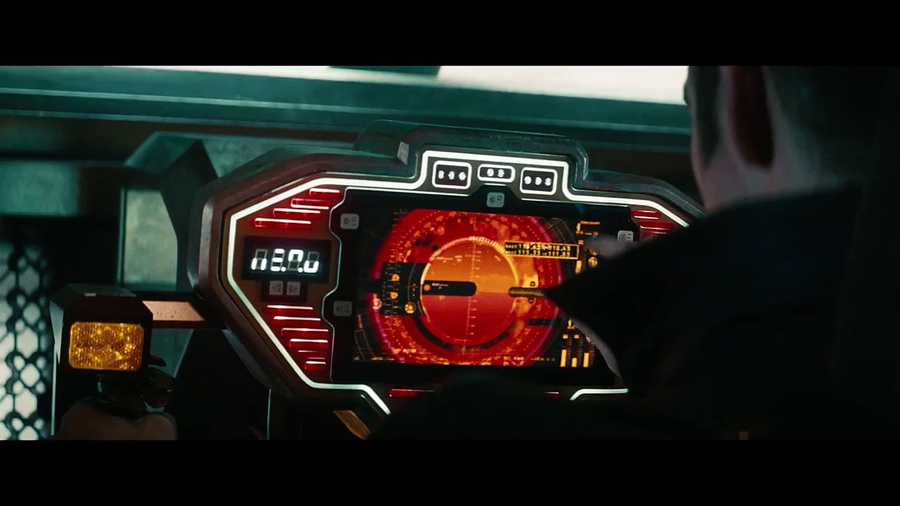 Star Trek Into Darkness Movie Clip: Wont Fit