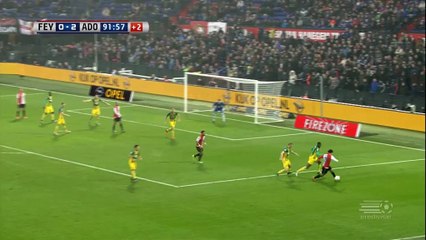 Pays-Bas - Les joueurs du Feyenoord hués par leurs supporters