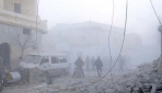 Rus uçakları Halep'te sivilleri vurdu