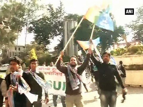 Kangra: NSUI protests against Smriti Irani