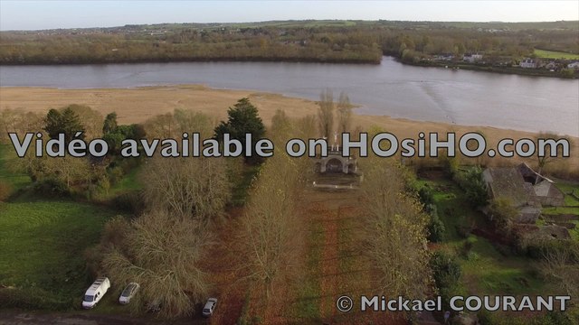 Béhuard, son Calvaire et sa chapelle royale vus par drone