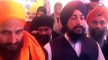 Bhai Baldev Singh Ji Wadala supporting Bhai Gurbaksh Singh Khalsa
