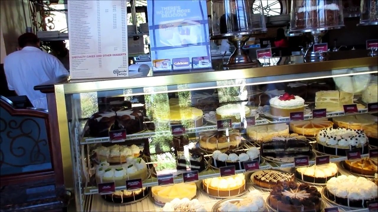 The Cheesecake Factory® REVIEW!