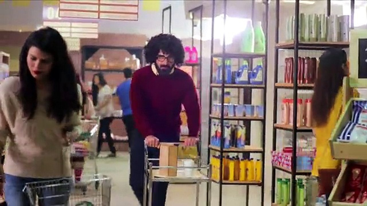 What Lady Said to Hamza When He Offered Her a Tea -- Behind the Scenes of Lipton Ad