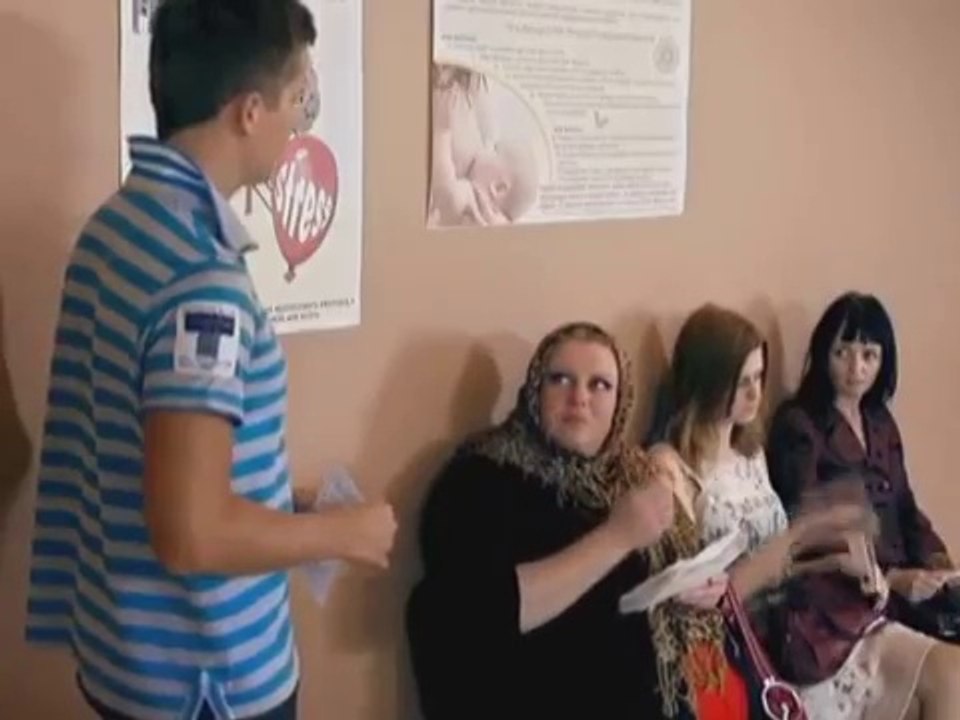 Случай у доктора, в очереди)