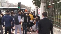 Sütlüce'de Kamyonetle Belediye Otobüsü Çarpıştı