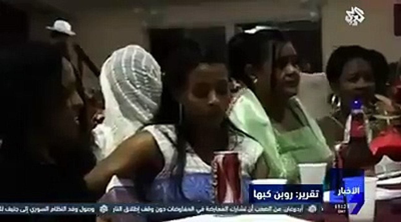 ‫‏فيديو‬ في آرتيريا القانون يعاقب الرجل الذي لا يتزوج بأكثر من إمرأة واحدة!تفرج علاش شي يوقف المخ