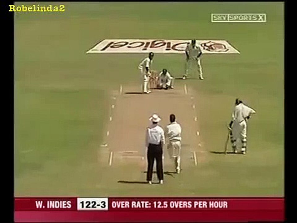 Bowler screams angrily at stunning Lara cover drive