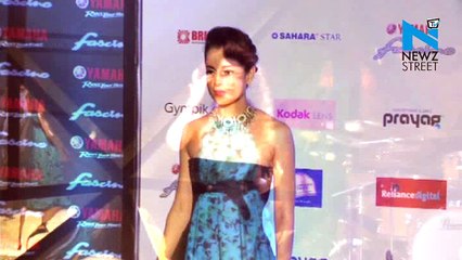 Kangana Ranaut made dull shade look ravishing