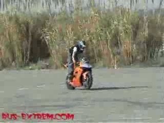 peti backflip a moto