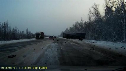 Car Crashes Compilation # 298 | Compilation d'accident de voitures n°298 | Février 2016