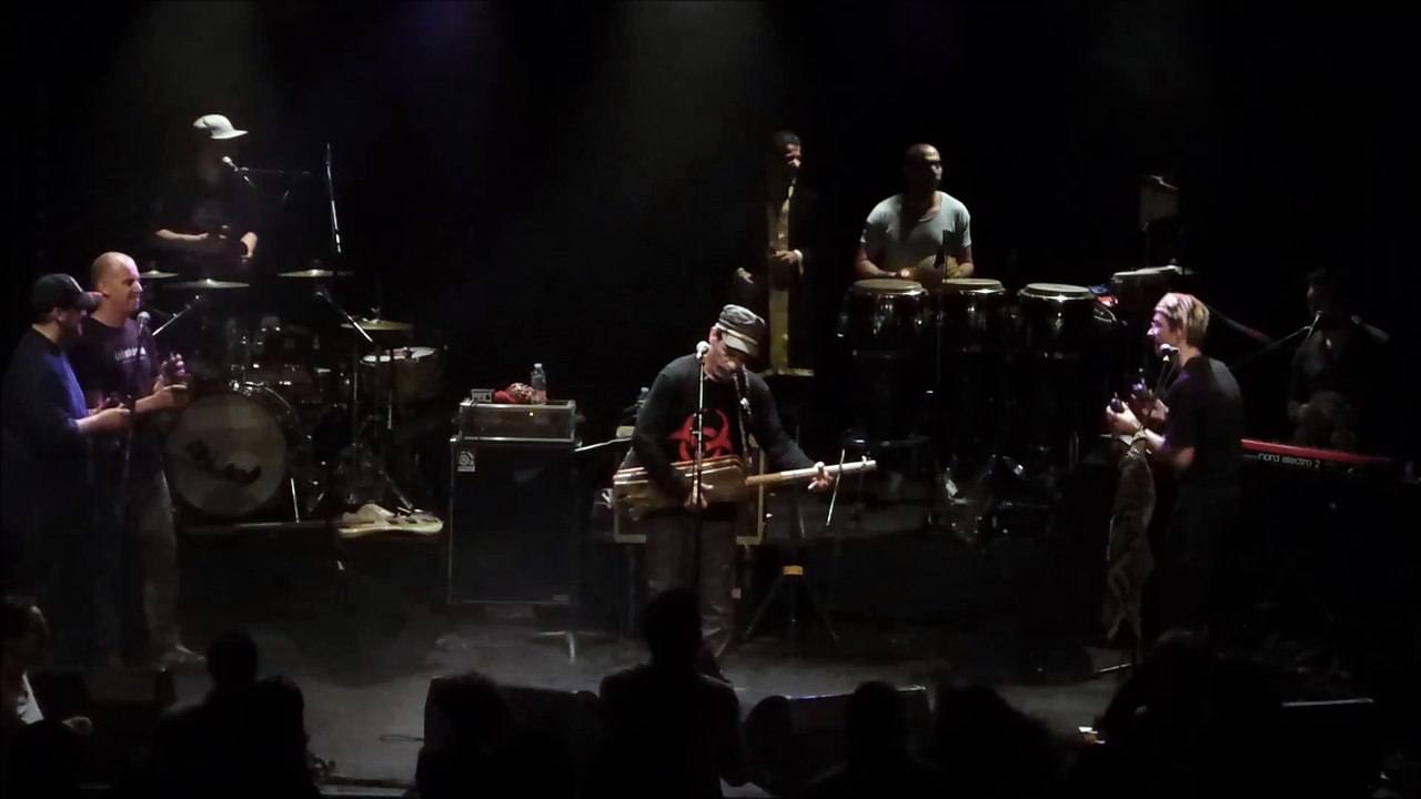 Gnawa diffusion à la MJC l'escale - Kambé (live)