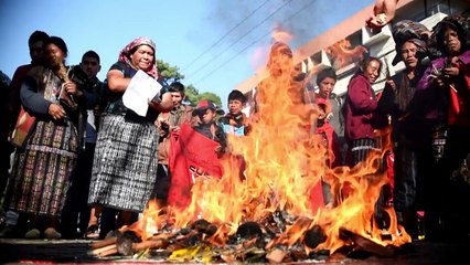 Guatemala recuerda matanza en embajada española