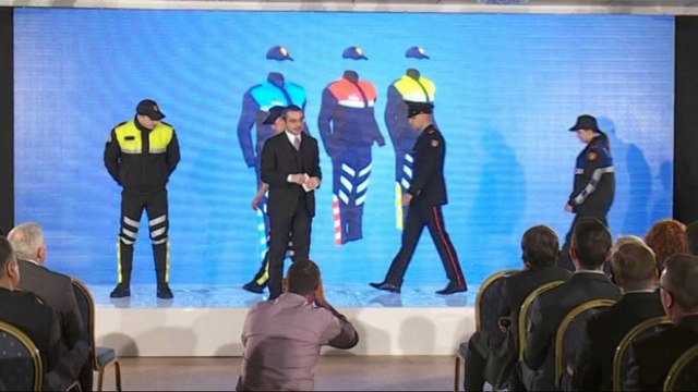 MINISTRI I BRENDSHEM TAHIRI PREZANTOI UNIFORMAT E REJA TE POLICISE SE SHTETIT LAJM