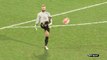 Un entraîneur de foot s’effondre frappé par un ballon lors de la Coupe d’Angleterre