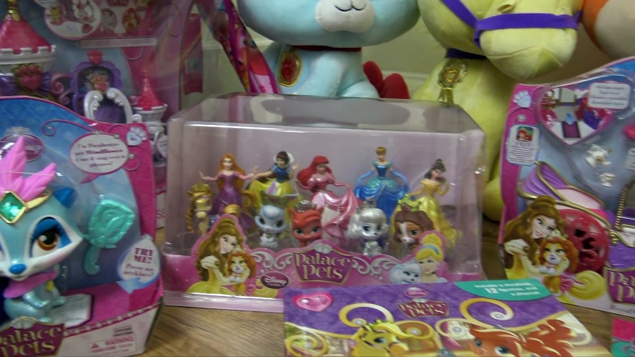 Princess Palace Pets Super Giant Surprise Egg Opening Toy Unboxing + Kinder Eggs