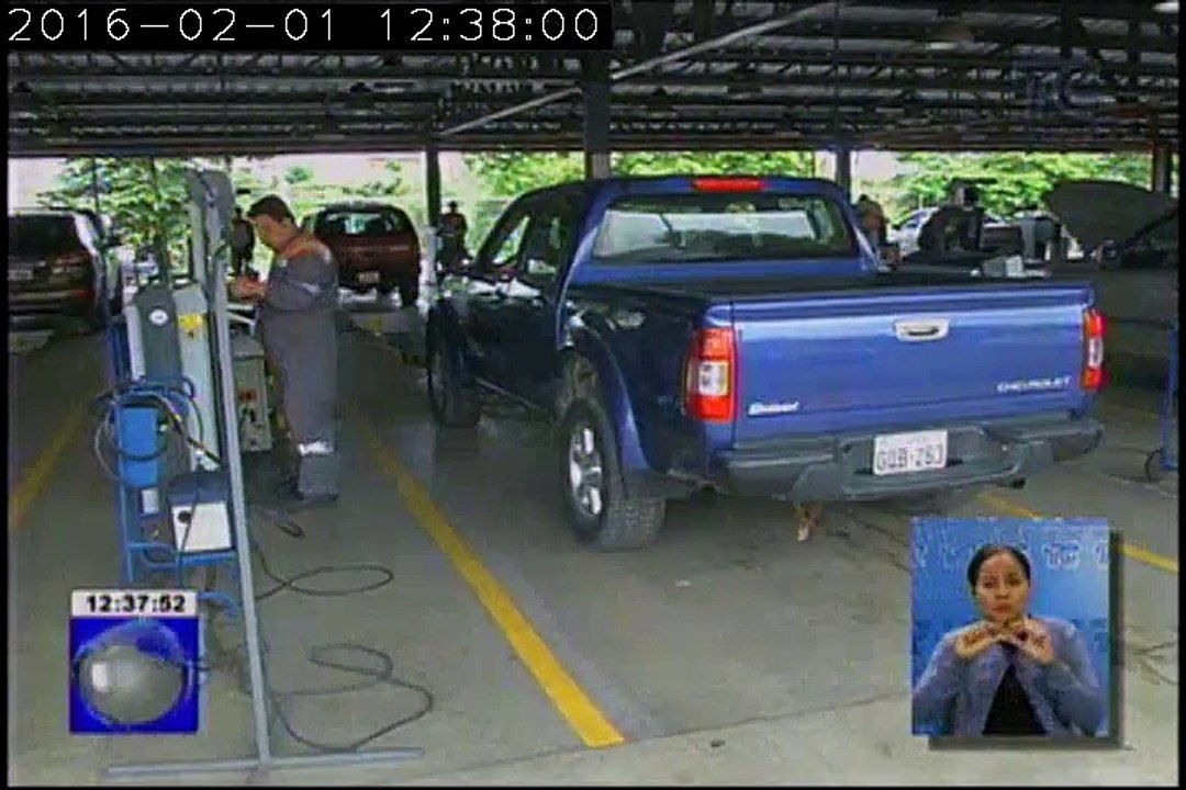 Inicia proceso de revisión y matriculación vehicular