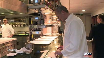 Le Michelin sacre Ducasse et Le Squer avec trois étoiles