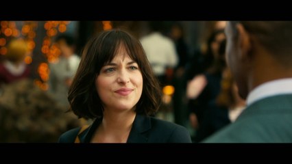 Dakota Johnson Is Socially Awkward In 'How to Be Single' Clip