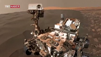 Uzay Aracı Selfi Çekiyor