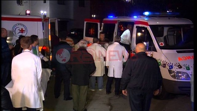 Shpërthen bombula në një lokal në Dardhas, të plagosurit mbërrijnë në QSUT- Ora News