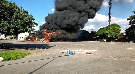 Incêndio em caminhão-tanque deixa um ferido em Betim