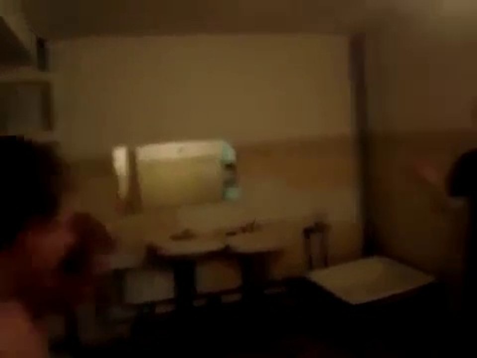 В унитаз бы не упасть