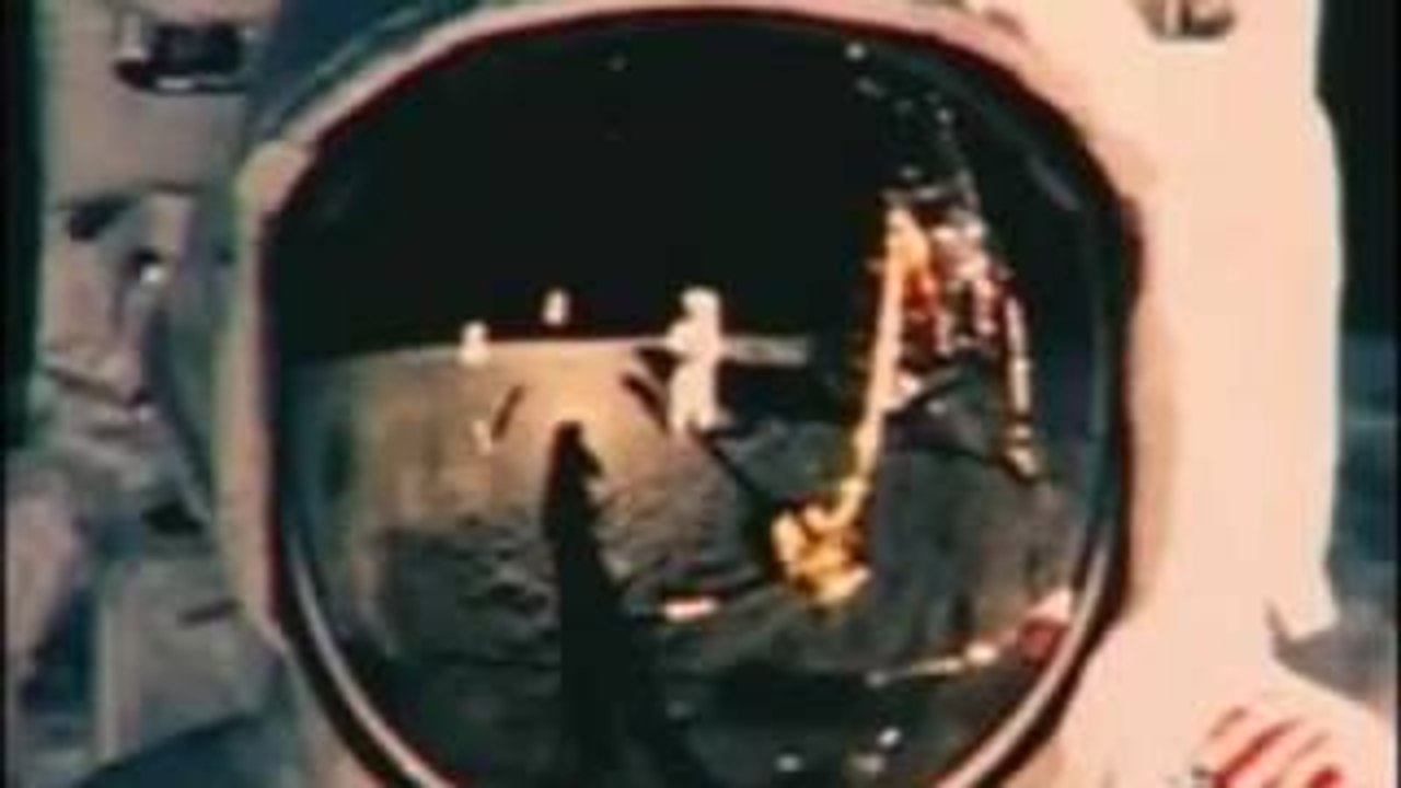 12/10/11 Nasas Fake Moon Set - Alien Coverup - UFOs