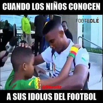 La Reacción De Estos Niños Te Podría Hacer Llorar (Cuando los niños conocen a sus ídolos del football)