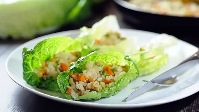 Aprende cómo hacer rollos de arroz con verduras