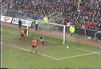 Dundee United 2 Dundee 0 (1995/96)