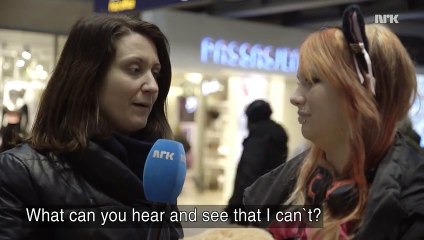 Cette fille de 20 ans se prend pour une chatte !