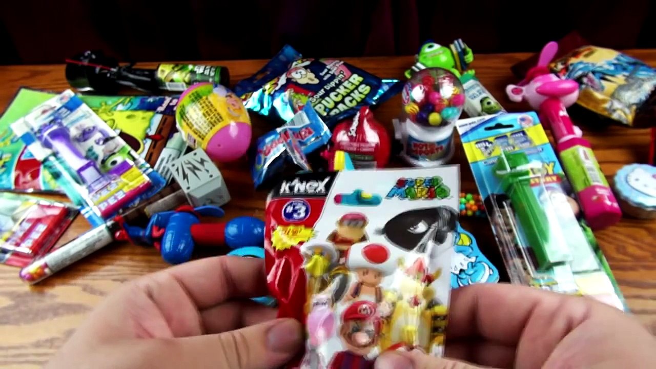 Surprise play packs