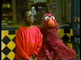 Sesame Street - Telly & Big Bird Play Hide-and-Seek