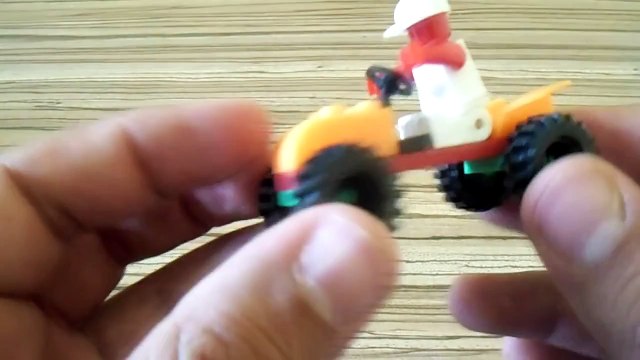 LEGO City Oyuncak Yarış Arabası 60053