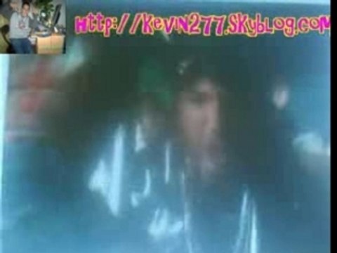 michael youn bouge ton boule vret clip un pe flou kev