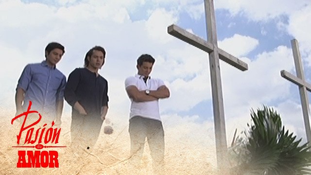 Pasion de Amor: Parents' grave