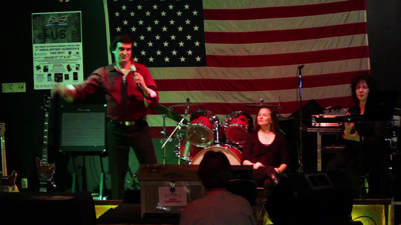 Gary Abbott sings 'lawdy Miss Clawdy' VFW 2015