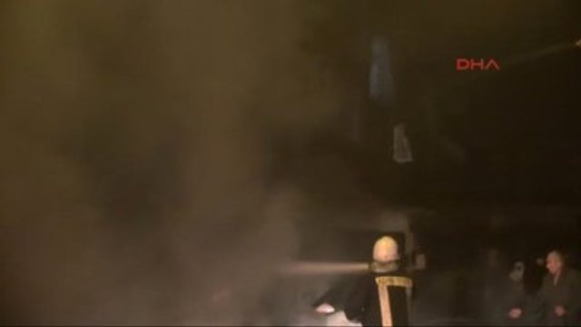 Adana - PKK Yandaşları 6 Aracı Kundakladı