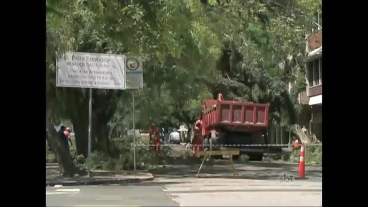 Porto Alegre decreta situação de emergência depois de tempestade