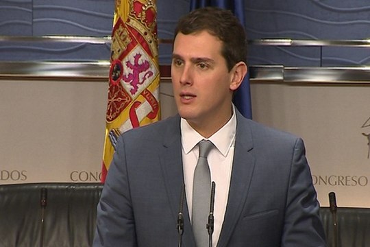 Rivera pide a Rajoy y Sánchez que abandonen el tacticismo