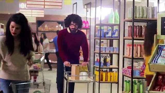 Hamza Ali Abbasi Behind the scene footage of lipton tvc a lady said tabiyat tou theak he apki when hamza offered her t