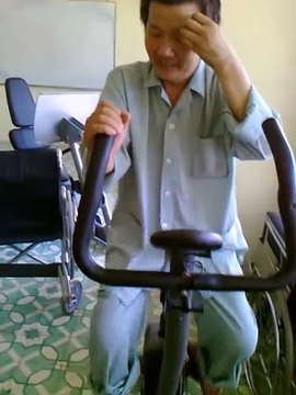 xe đạp liên hoàn phục hồi chức năng cho người tai biến -nha trang